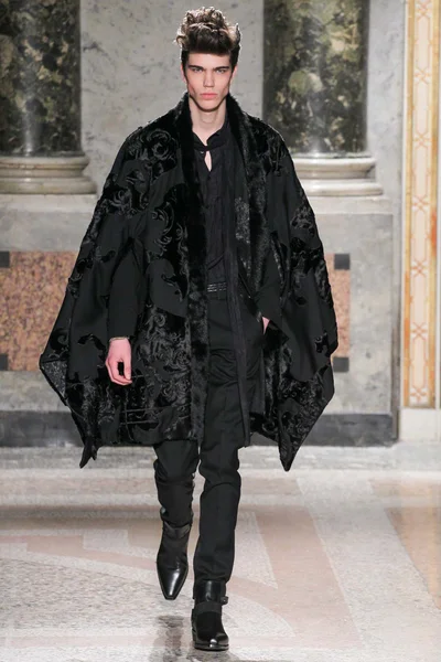 Look 35